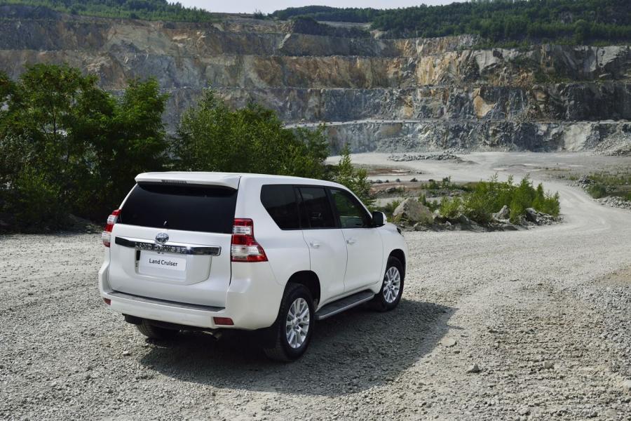  Toyota Land Cruiser Prado 2013 года  (фото 31 из 103)